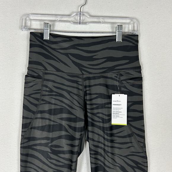 Old Navy NEW Active Powersoft Capri Leggings Women's Medium Gray Zebra Print NWT - Picture 3 of 16